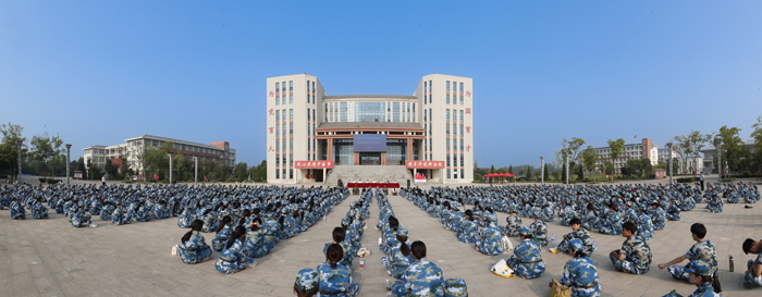 宿州逸夫师范学校举行2024级新生军训开营仪式
